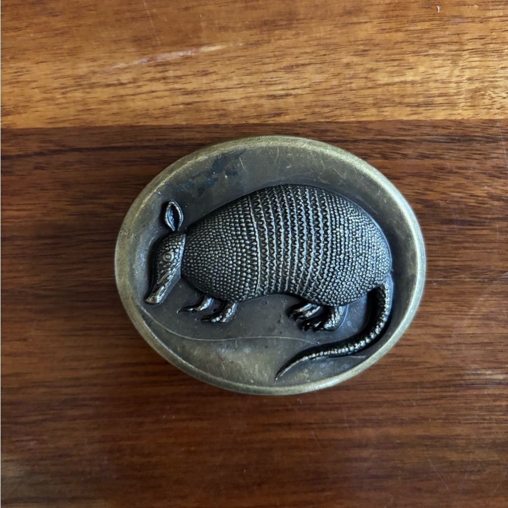 Armadillo Design Brass Belt Buckle